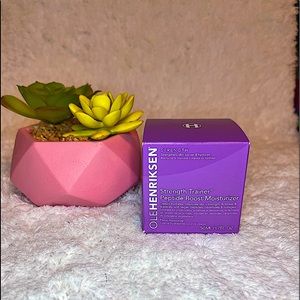 🚨RESTOCK🚨 OLE HENRIKSEN 💜Strength Trainer Peptide Boost Moisturizer